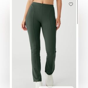 ALO Yoga Green Women's Pants
